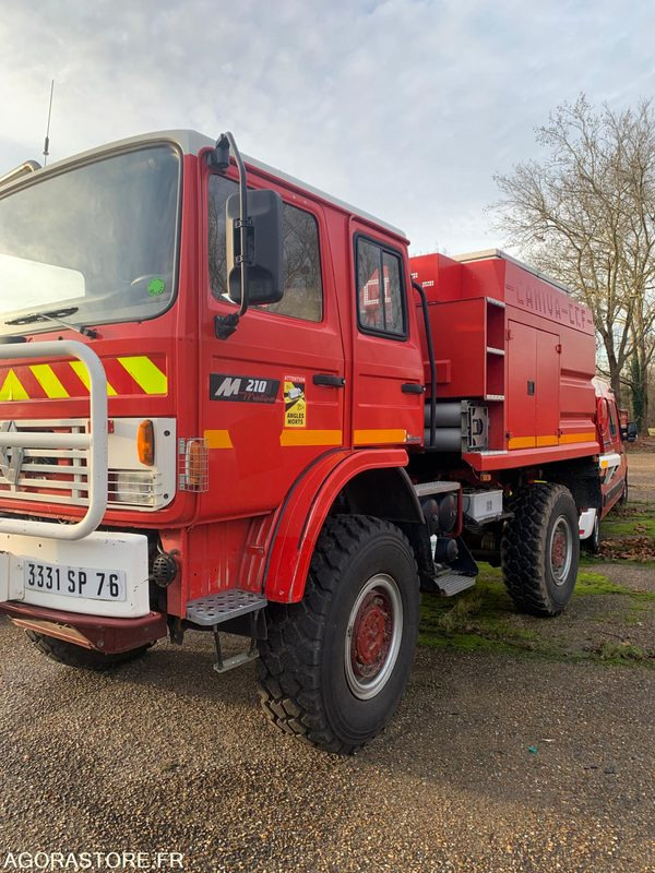 CCFM RENAULT M210 4*4 3331SP76 - LKW: das Bild 2 CCFM RENAULT M210 4*4 3331SP76 - LKW: das Bild 2