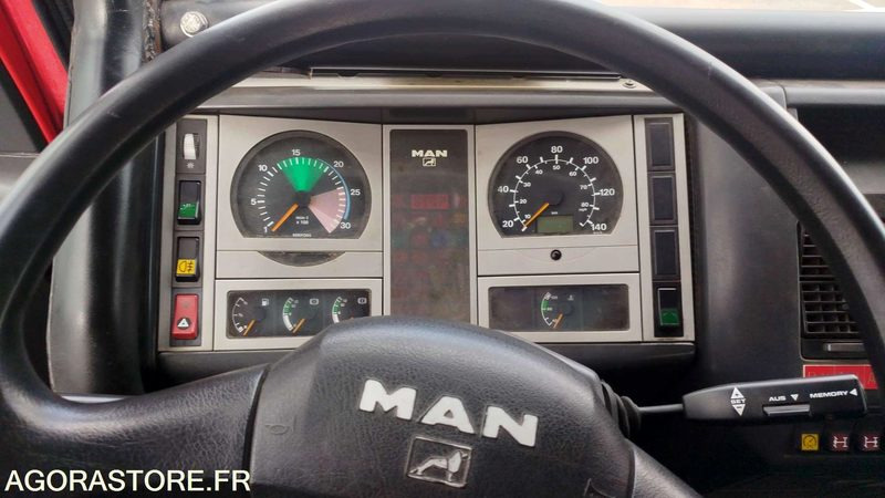 MAN LE220B - 2002 - 9858QD11 - LKW: das Bild 5 MAN LE220B - 2002 - 9858QD11 - LKW: das Bild 5