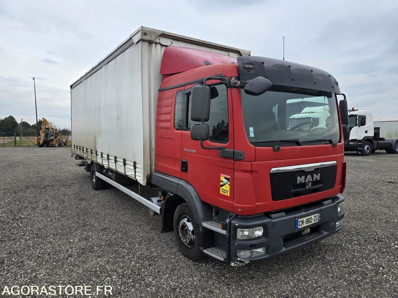 MAN TGL 12.250 - 2012 - 697000km - Camion Ridelles Coulissantes - LKW: das Bild 2 MAN TGL 12.250 - 2012 - 697000km - Camion Ridelles Coulissantes - LKW: das Bild 2