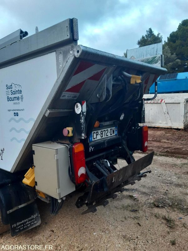 NISSAN 3.5T - CP872CW - LKW: das Bild 5 NISSAN 3.5T - CP872CW - LKW: das Bild 5