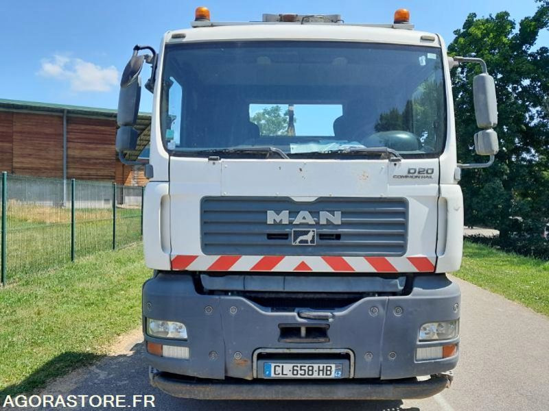 POLYBENNE MAN TGA 4x2 // CL658HB // 422 560 KM - 2006 - LKW: das Bild 3 POLYBENNE MAN TGA 4x2 // CL658HB // 422 560 KM - 2006 - LKW: das Bild 3