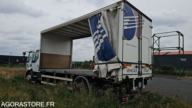 PORTEUR BACHE RENAULT MIDLUM - EB264PG - LKW: das Bild 3 PORTEUR BACHE RENAULT MIDLUM - EB264PG - LKW: das Bild 3