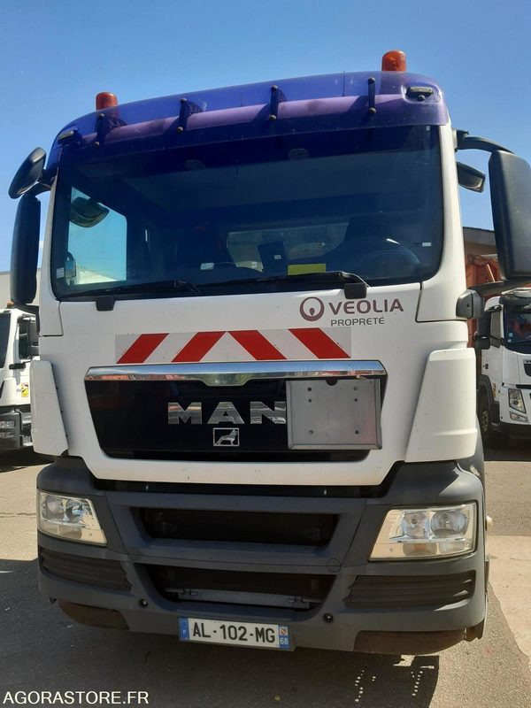 R51812-PORTEUR POLYBENNE MAN TGS 28.400 - BRAS GUIMA - ANNÉE 2010 - 555918 Km - LKW: das Bild 2 R51812-PORTEUR POLYBENNE MAN TGS 28.400 - BRAS GUIMA - ANNÉE 2010 - 555918 Km - LKW: das Bild 2