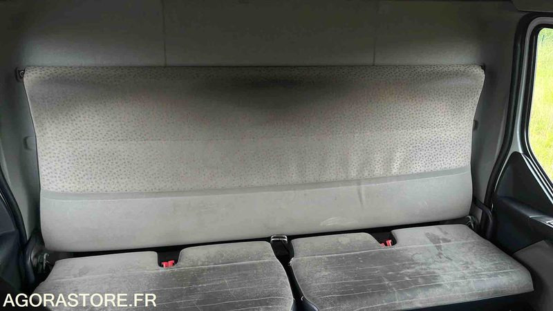 LKW RENAULT 270 DXI - 2010 - 335258kms: das Bild 9