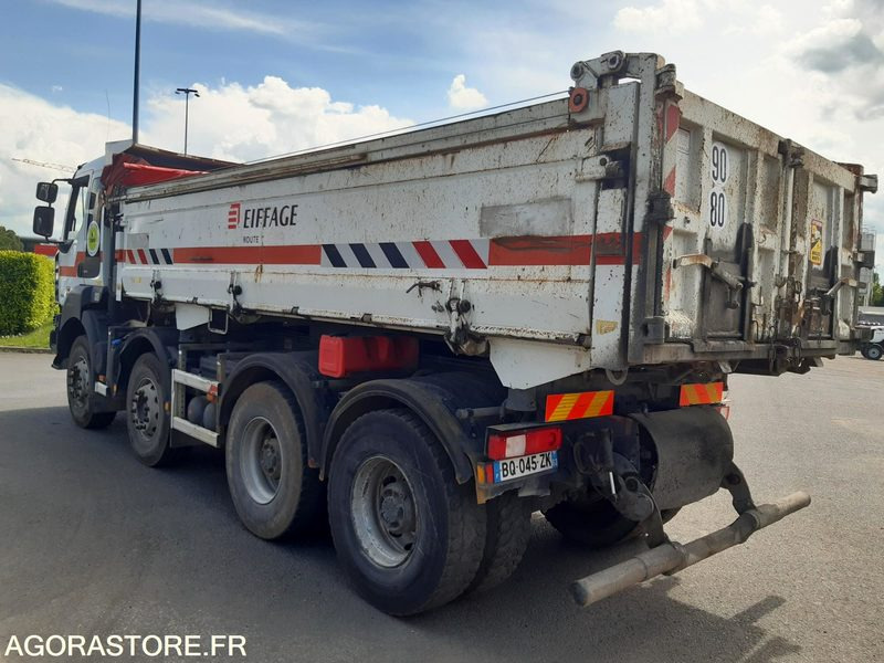 RENAULT 8X4 KERAX 430.32 - 2011 / 373600 Kms (M5126) - LKW: das Bild 4 RENAULT 8X4 KERAX 430.32 - 2011 / 373600 Kms (M5126) - LKW: das Bild 4