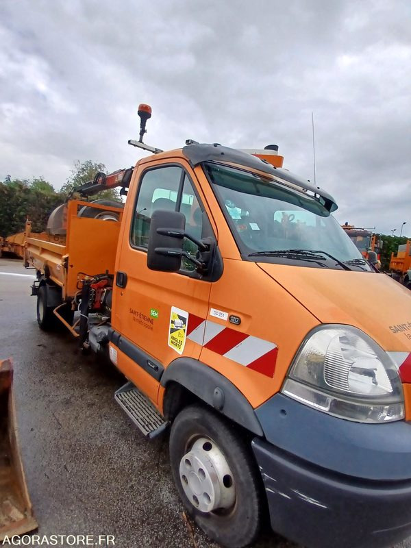 RENAULT CAMION BENNE MASCOTT AVEC GRUET PALFINGER - 2005 -124737 KMS - LKW: das Bild 2 RENAULT CAMION BENNE MASCOTT AVEC GRUET PALFINGER - 2005 -124737 KMS - LKW: das Bild 2