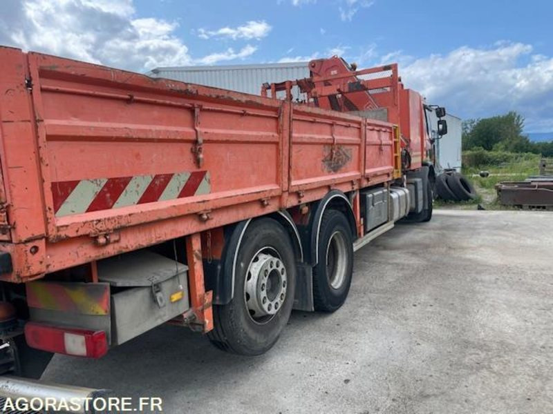 RENAULT PREMIUM LANDER 430.26 - PLATEAU GRUE - GRUE FASSI F150 + RADIO - 2011 - LKW: das Bild 4 RENAULT PREMIUM LANDER 430.26 - PLATEAU GRUE - GRUE FASSI F150 + RADIO - 2011 - LKW: das Bild 4