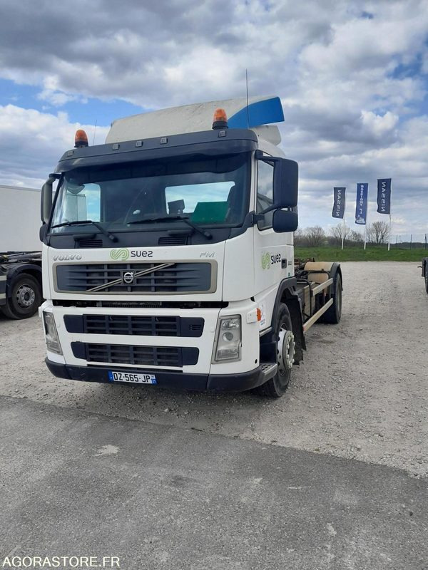 VOLVO19T/BRAS - DZ565JP - 2006 / 540 882 KM - LKW: das Bild 1 VOLVO19T/BRAS - DZ565JP - 2006 / 540 882 KM - LKW: das Bild 1