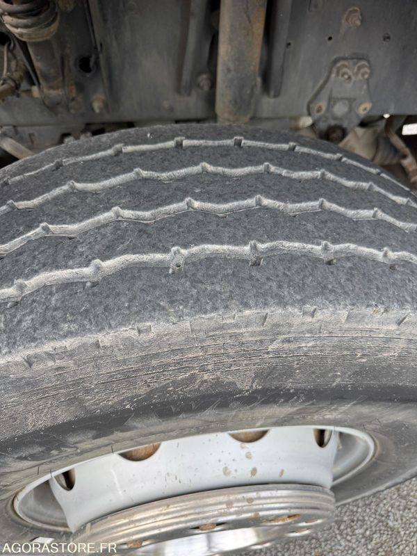 Volvo FM 400 8X4 ampliroll - 2009 - 763559KM – Leasing Volvo FM 400 8X4 ampliroll - 2009 - 763559KM: das Bild 16