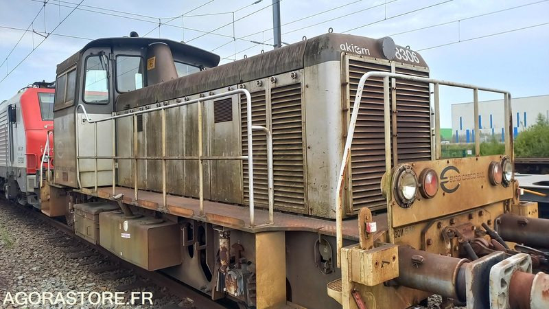 Lot de 4 Locotracteurs Y8000 RVI3 / Moyse, Fauvet Girel - Baugeräte: das Bild 4 Lot de 4 Locotracteurs Y8000 RVI3 / Moyse, Fauvet Girel - Baugeräte: das Bild 4