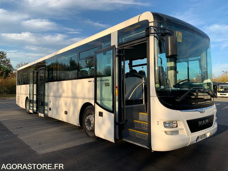 MAN LION S INTERCITY R62 - 2016 - 157373 Kms - Schulbus: das Bild 1 MAN LION S INTERCITY R62 - 2016 - 157373 Kms - Schulbus: das Bild 1