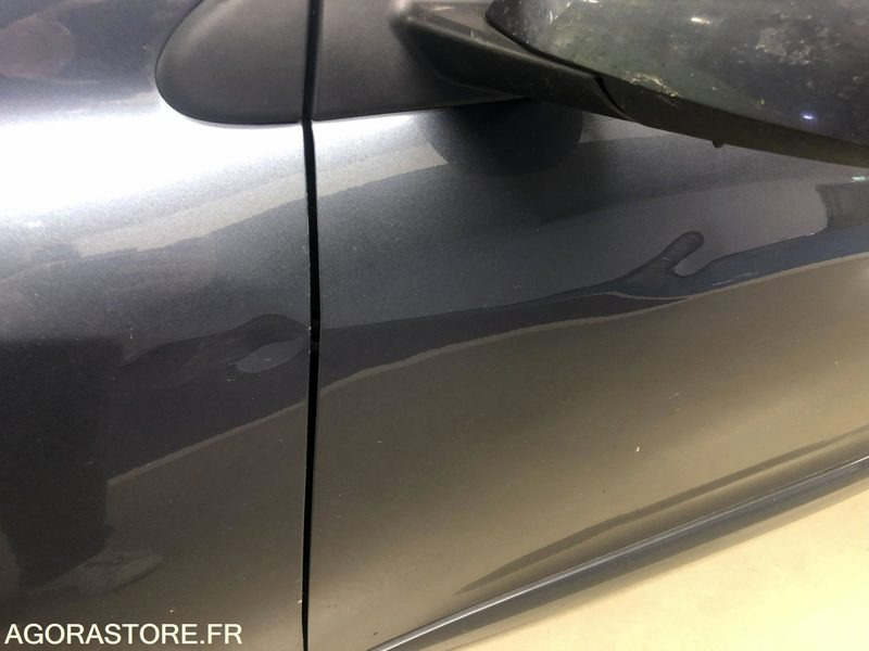 MEGANE 3 2016 ESTATE 1.2 TCE 115 ENERGY LIFE ECO2 - Essence - Boîte manuelle - Kombi: das Bild 5 MEGANE 3 2016 ESTATE 1.2 TCE 115 ENERGY LIFE ECO2 - Essence - Boîte manuelle - Kombi: das Bild 5