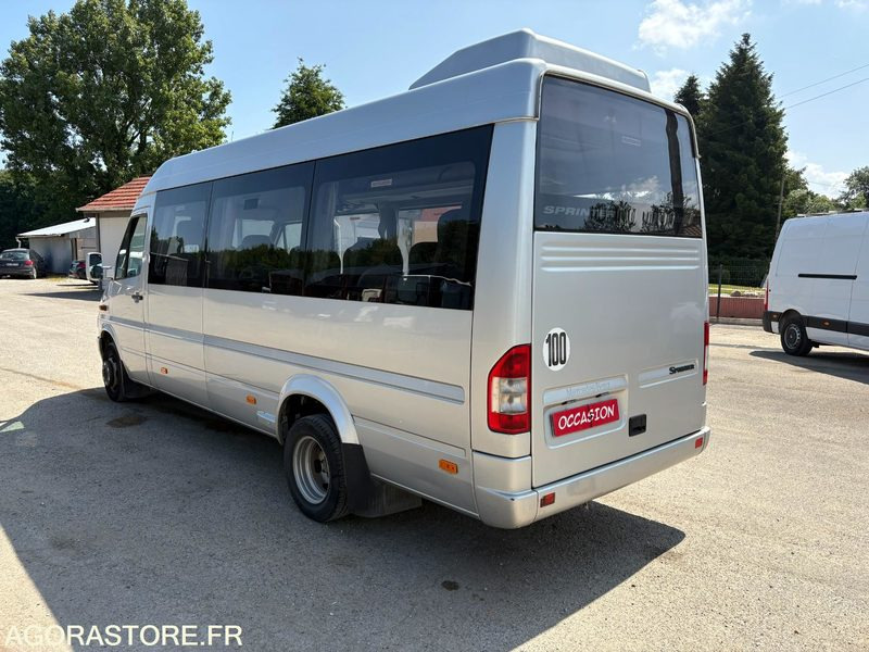 MERCEDES 413 DIESEL 17 PL - 2006 - 312 800 kms - Kleinbus, Personentransporter: das Bild 4 MERCEDES 413 DIESEL 17 PL - 2006 - 312 800 kms - Kleinbus, Personentransporter: das Bild 4