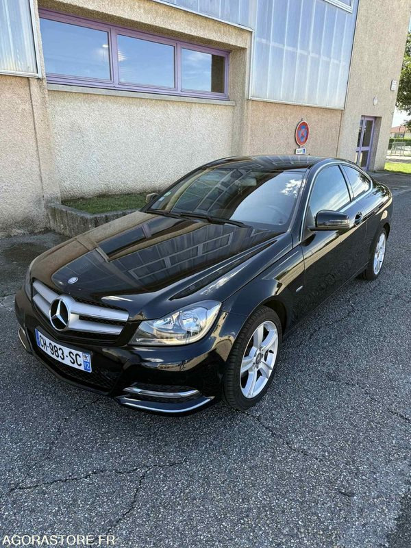 MERCEDES CLASSE C 220 CDI COUPÉ - PKW: das Bild 1 MERCEDES CLASSE C 220 CDI COUPÉ - PKW: das Bild 1