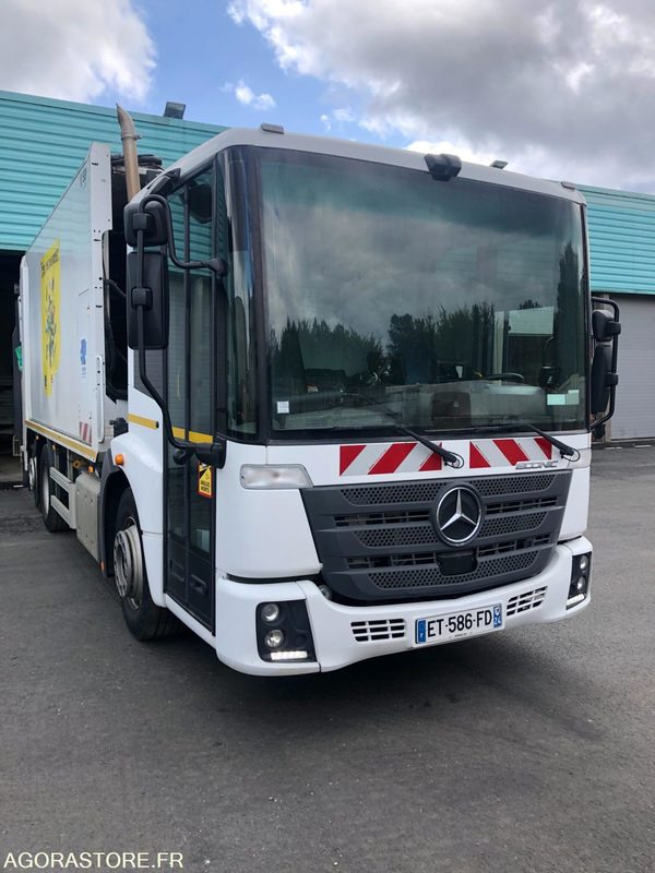 MERCEDES ECONIC (26t, 21 CV, 353 Cv, cabine bus, benne 23m3) - 138948 kms - 2018 - Müllwagen: das Bild 2 MERCEDES ECONIC (26t, 21 CV, 353 Cv, cabine bus, benne 23m3) - 138948 kms - 2018 - Müllwagen: das Bild 2