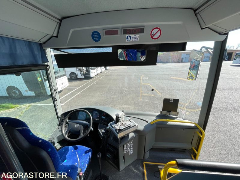MERCEDES INTOURO M12,98m N°083329 - Kleinbus, Personentransporter: das Bild 5 MERCEDES INTOURO M12,98m N°083329 - Kleinbus, Personentransporter: das Bild 5
