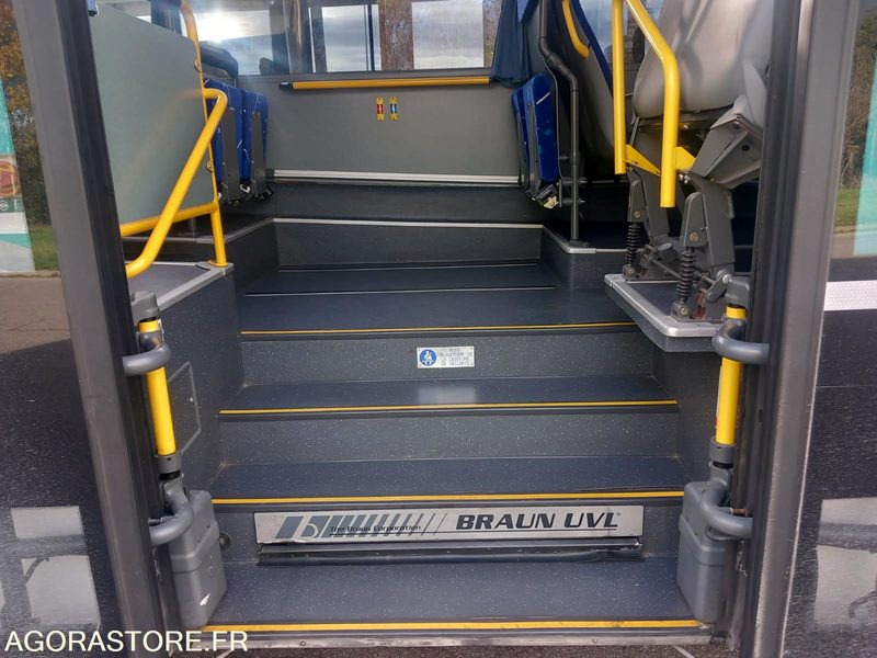 MERCEDES INTOURO N°083146 - Schulbus: das Bild 3 MERCEDES INTOURO N°083146 - Schulbus: das Bild 3