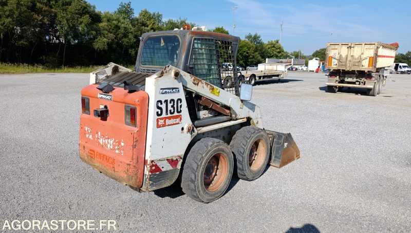 MINI CHARGEUR BOBCAT S130 - 2012 - 4758H - Lader: das Bild 3 MINI CHARGEUR BOBCAT S130 - 2012 - 4758H - Lader: das Bild 3