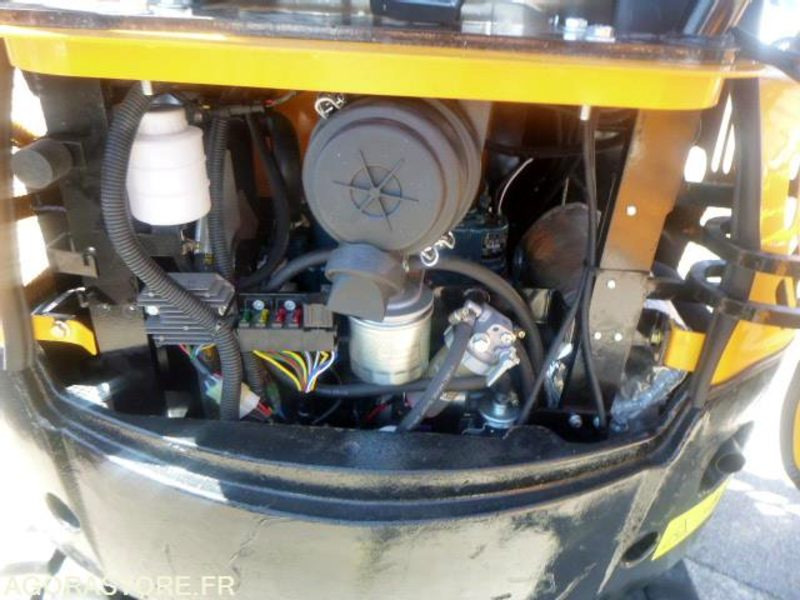 MINIPELLE 1T8 MOTEUR 3 CYLINDRES KUBOTA - Bagger: das Bild 3 MINIPELLE 1T8 MOTEUR 3 CYLINDRES KUBOTA - Bagger: das Bild 3