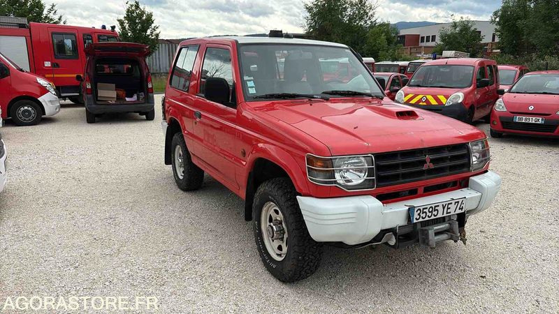 MITSUBISHI MONTERO 103 145 Kms - 2004 - 3595 YE 74 - SUV/ Geländewagen: das Bild 1 MITSUBISHI MONTERO 103 145 Kms - 2004 - 3595 YE 74 - SUV/ Geländewagen: das Bild 1