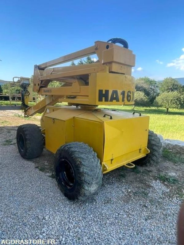 NACELLE HAULOTTE HA16D 4X4 1991 6400 HEURES - Arbeitsbühne: das Bild 1 NACELLE HAULOTTE HA16D 4X4 1991 6400 HEURES - Arbeitsbühne: das Bild 1