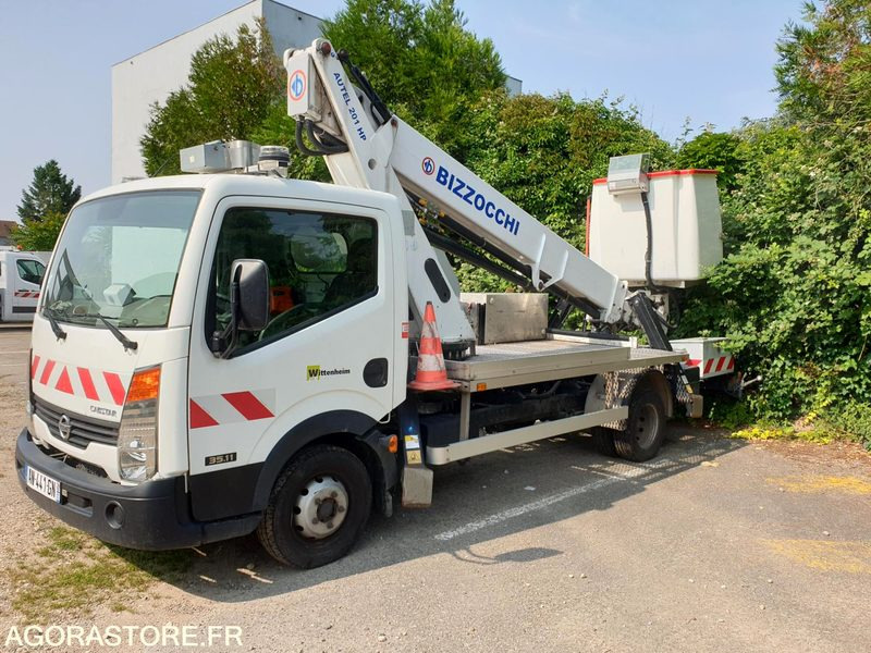 NACELLE NISSAN CABSTAR VL - Kipper Transporter: das Bild 2 NACELLE NISSAN CABSTAR VL - Kipper Transporter: das Bild 2