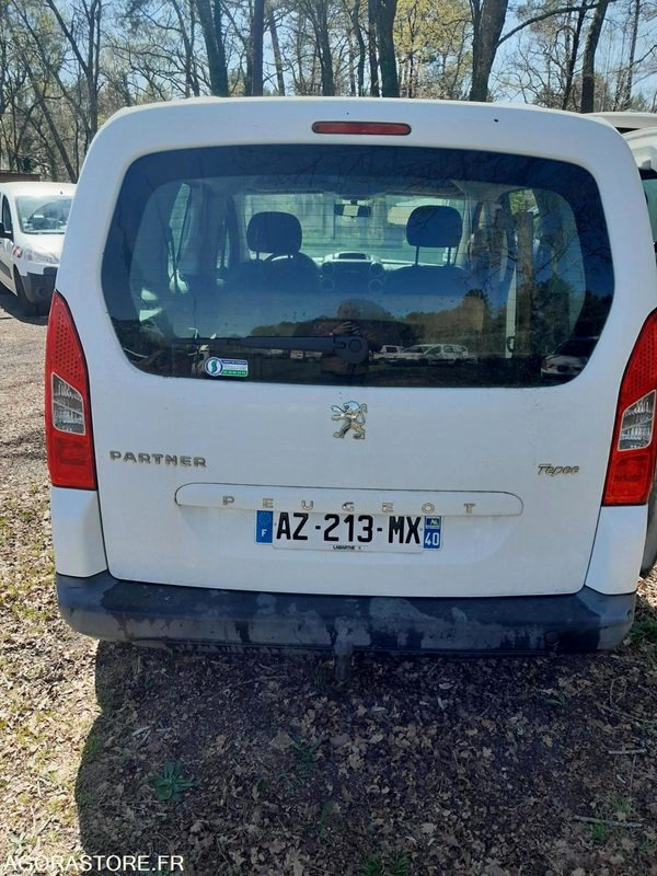 PARTNER TEPEE II 1,6 Hdi 110 FAP LOISIRS - 258846 - 2010 - PKW: das Bild 2 PARTNER TEPEE II 1,6 Hdi 110 FAP LOISIRS - 258846 - 2010 - PKW: das Bild 2