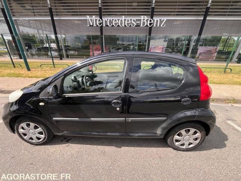 PEUGEOT 107 1.4 HDI TRENDY - PKW: das Bild 3 PEUGEOT 107 1.4 HDI TRENDY - PKW: das Bild 3