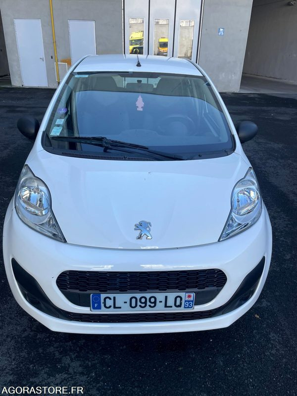 PEUGEOT 107 CL-099-LQ - PKW: das Bild 1 PEUGEOT 107 CL-099-LQ - PKW: das Bild 1