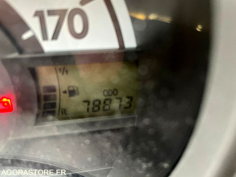 PEUGEOT 107 CL-310-LQ - PKW: das Bild 5 PEUGEOT 107 CL-310-LQ - PKW: das Bild 5