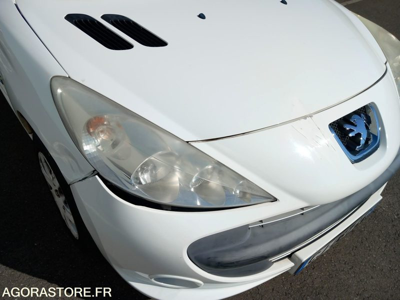 PEUGEOT 206+ 1.4i 73 cv - bon état - 114 300 km - SANS CT - CJ-087-LC - PKW: das Bild 3 PEUGEOT 206+ 1.4i 73 cv - bon état - 114 300 km - SANS CT - CJ-087-LC - PKW: das Bild 3