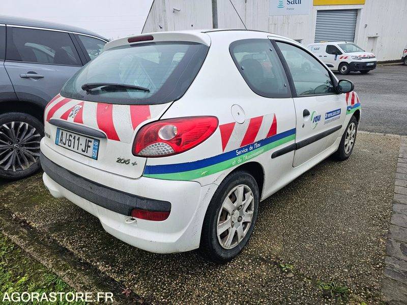 PEUGEOT 206+ - 2010 - 271008KM - AJ611JF - PKW: das Bild 3 PEUGEOT 206+ - 2010 - 271008KM - AJ611JF - PKW: das Bild 3