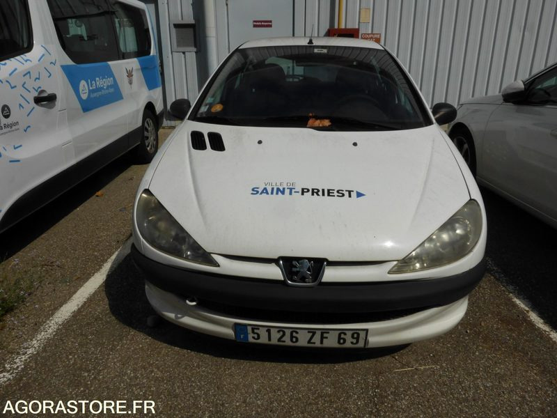 PEUGEOT 206 - PKW: das Bild 1 PEUGEOT 206 - PKW: das Bild 1