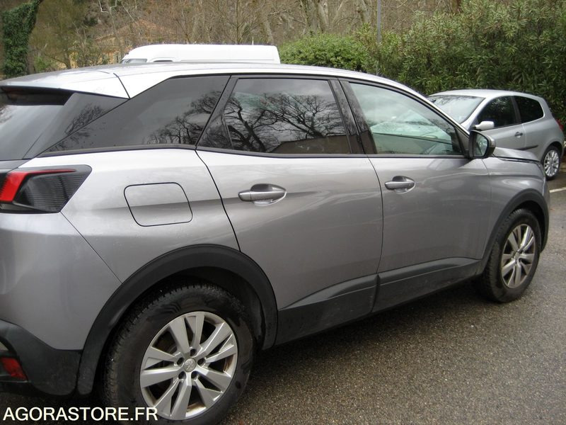 PEUGEOT 3008 - REF SCP/1086 - 2017 - 157000KM - SUV/ Geländewagen: das Bild 3 PEUGEOT 3008 - REF SCP/1086 - 2017 - 157000KM - SUV/ Geländewagen: das Bild 3