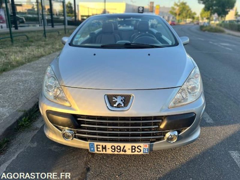 PEUGEOT 307 CC 2.0 HDI 136 CV - 2005 - 263 802km - PKW: das Bild 2 PEUGEOT 307 CC 2.0 HDI 136 CV - 2005 - 263 802km - PKW: das Bild 2