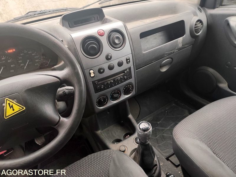 PEUGEOT PARTNER - Kleintransporter: das Bild 5 PEUGEOT PARTNER - Kleintransporter: das Bild 5