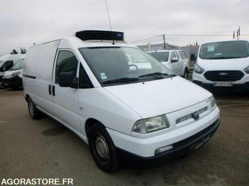 PEUGEOT expert frigorifique - 2003 - 96 210km - BON ETAT - Kleintransporter: das Bild 1 PEUGEOT expert frigorifique - 2003 - 96 210km - BON ETAT - Kleintransporter: das Bild 1