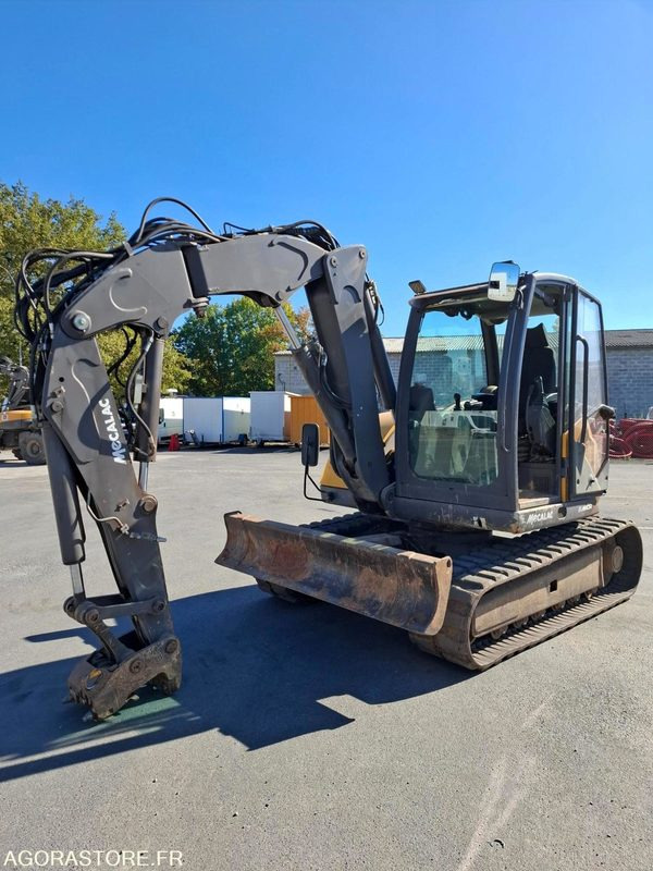 Pelle sur chenilles MECALAC 8MCR - 6920 heures - 2014 - N° série 130951 - Kettenbagger: das Bild 1 Pelle sur chenilles MECALAC 8MCR - 6920 heures - 2014 - N° série 130951 - Kettenbagger: das Bild 1