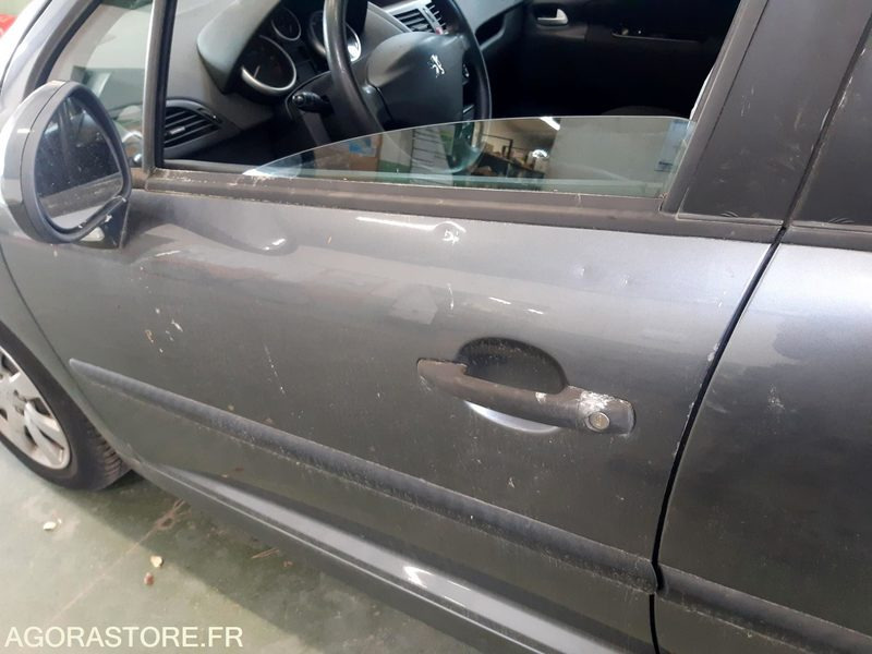 Peugeot 207 1.4 l essence - PKW: das Bild 3 Peugeot 207 1.4 l essence - PKW: das Bild 3