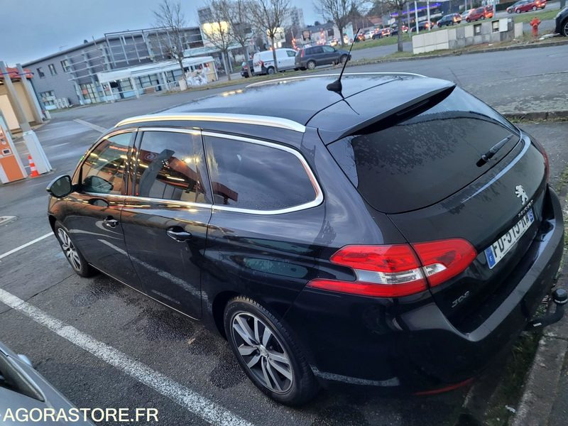 Peugeot 308SW 2019 215.000km - PKW: das Bild 3 Peugeot 308SW 2019 215.000km - PKW: das Bild 3