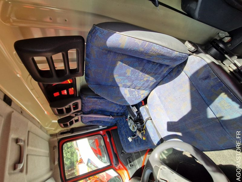 Peugeot Boxer- 2000 - 43336 - 3275XC27 - Kastenwagen: das Bild 5 Peugeot Boxer- 2000 - 43336 - 3275XC27 - Kastenwagen: das Bild 5