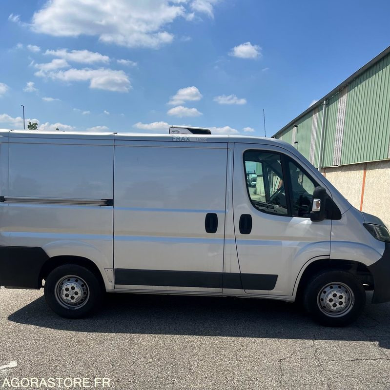 Peugeot Boxer L1H2 330 L1H1 2L Bluehdi - 2017 - 139 950km - Kühltransporter: das Bild 2 Peugeot Boxer L1H2 330 L1H1 2L Bluehdi - 2017 - 139 950km - Kühltransporter: das Bild 2