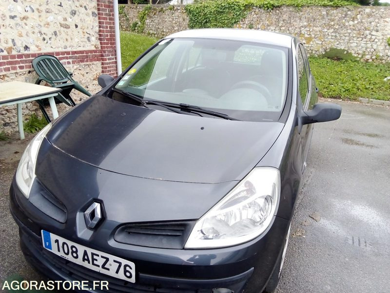RENAULT CLIO 2008 - 91679 KMS - PKW: das Bild 1 RENAULT CLIO 2008 - 91679 KMS - PKW: das Bild 1