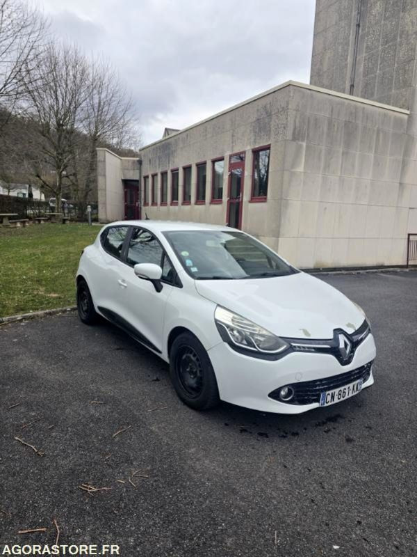 RENAULT CLIO - 2012 - 133 000 km - PKW: das Bild 1 RENAULT CLIO - 2012 - 133 000 km - PKW: das Bild 1