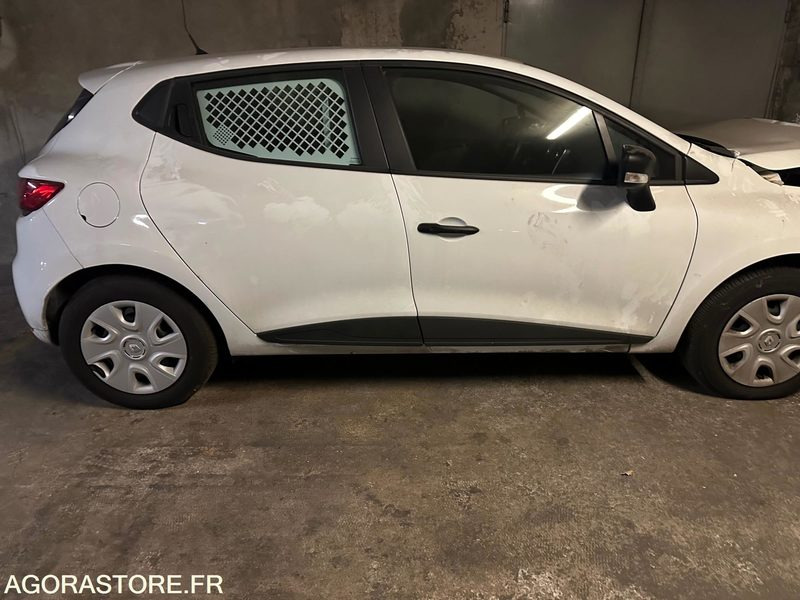 RENAULT CLIO - 2020 - 1858 KM - PKW: das Bild 2 RENAULT CLIO - 2020 - 1858 KM - PKW: das Bild 2