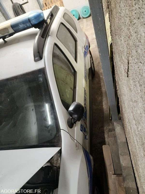 RENAULT DUSTER - SUV/ Geländewagen: das Bild 1 RENAULT DUSTER - SUV/ Geländewagen: das Bild 1