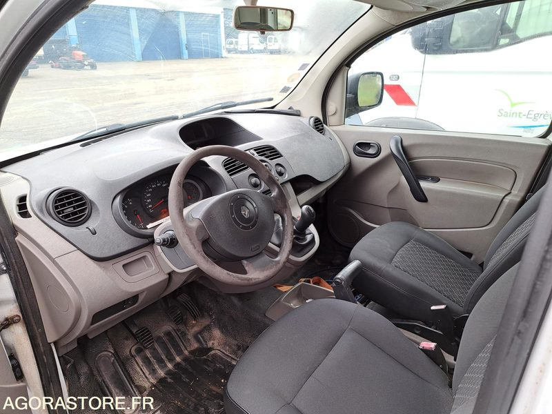 Kleintransporter RENAULT KANGOO-119 593 KMS-2008-842 DEW 38: das Bild 6
