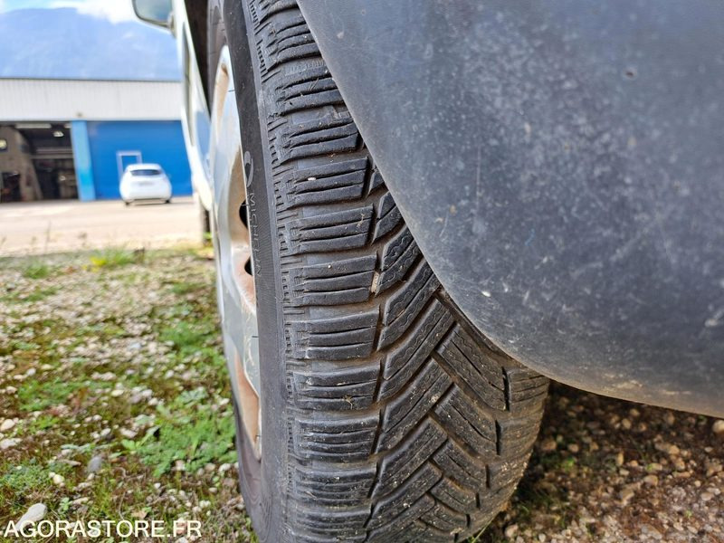 Kleintransporter RENAULT KANGOO-119 593 KMS-2008-842 DEW 38: das Bild 8