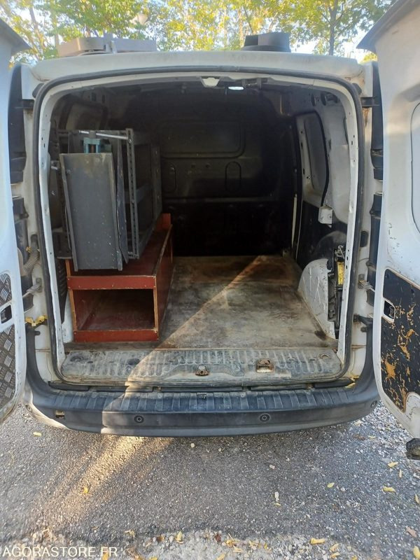 RENAULT KANGOO - REF SCP/935 - Kleintransporter: das Bild 3 RENAULT KANGOO - REF SCP/935 - Kleintransporter: das Bild 3
