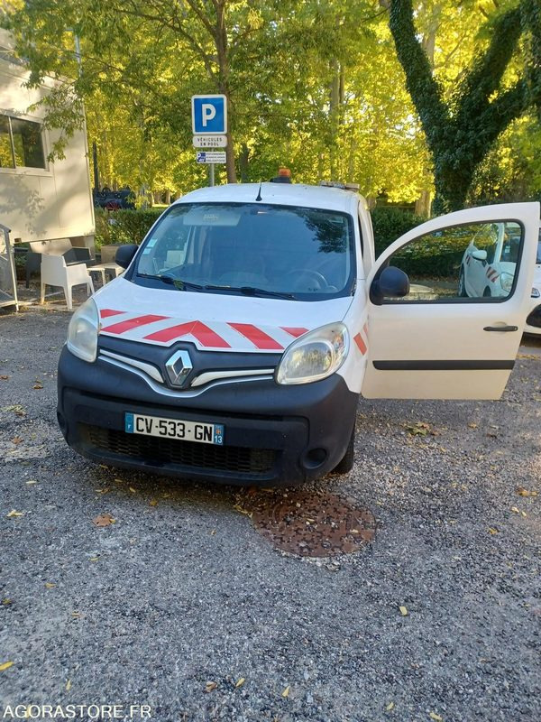 RENAULT KANGOO - REF SCP/935 - Kleintransporter: das Bild 2 RENAULT KANGOO - REF SCP/935 - Kleintransporter: das Bild 2